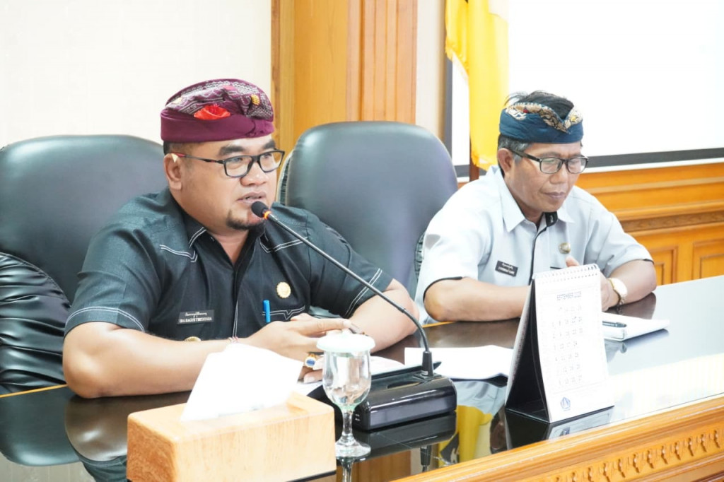 Pelaksanaan Presentasi oleh Pemerintah Desa Kuwum pada ajang Mangupura Award 2025